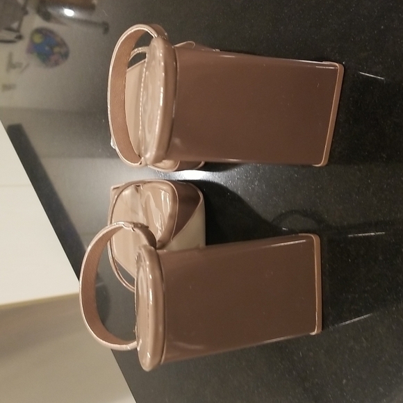 💕JEFFREY CAMPBELL💕 Hustler Platform Sandal Heels Taupe Patent Leather 7.5 NWOT - Picture 9 of 14